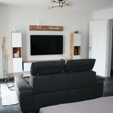 Die Traumhafte - Stilvolle Ferienwohnung Mit Komfort 克莱沃 外观 照片